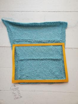 Filo Paillettes Strickprobe