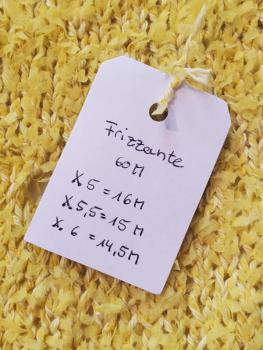 Preview: Strickprobe Frizzante Info