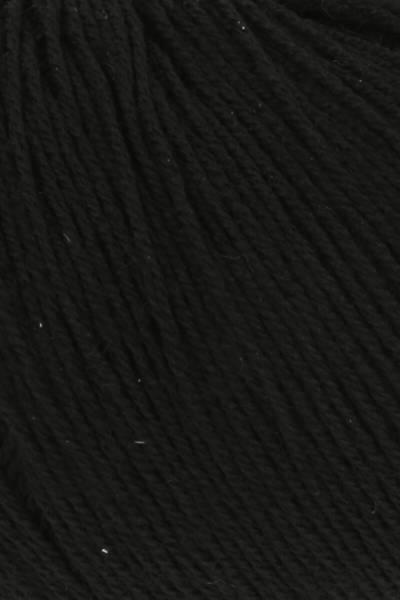 4 Schwarz